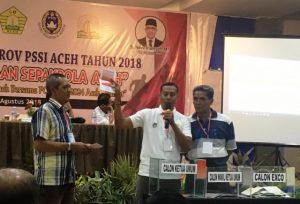 Perhitungan suara pemilihan Ketua Asprov PSSI Aceh yang dimenangi Nazir Adam, di Hotel Grand Aceh Syariah, Banda Aceh. Rabu (1/8/2018). (Foto/Aldin NL)