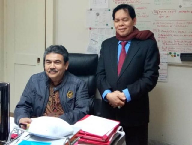 WhatsApp Image 2018-11-10 at 12.01.00 Dr.Amirsyah Tambunan (kanan) bersama Ahmad Mun'im, Konselor Bidang Ekonomi di Frankfurt, Jerman. (Foto/Ist)