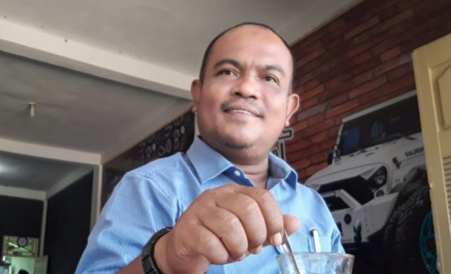 format Ketua Lembaga Swadaya Masyarakat (LSM) Forum Pemantau dan Kajian Kebijakan (Formak) Aceh Selatan, Ali Zamzami. (Foto/Faisal)
