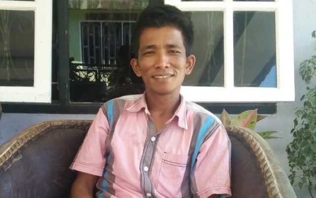 WhatsApp Image 2019-01-30 at 16.47.05 Muhammad Hidayat, 36 tahun, muallaf di Aceh Jaya, bercerita tentang kehidupan barunya sebagai Muslim. (Foto/Zammil)