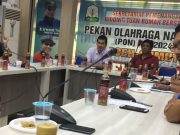 Suasana rapat di kantor Sekber Pemenangan Bidding PON XXI, di Banda Aceh, Minggu (25/2). (Foto/Aldin Nl)