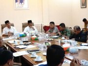 Walikota Banda Aceh, Aminullah Usman, dalam rapat bersama Forkopimda, Selasa (15/5/2018) meminta PLN tidak memadamkan listrik di bulan Ramadhan. (Foto/Ist)