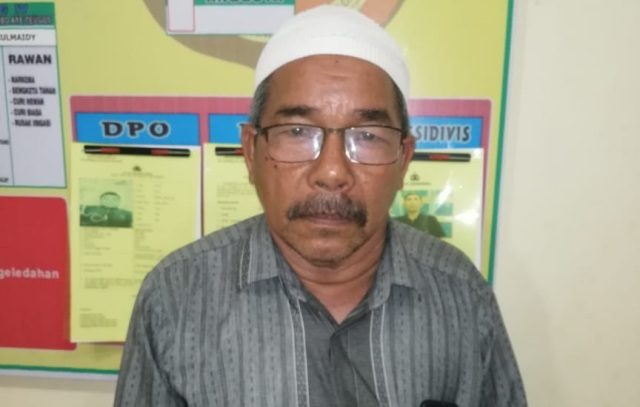 WhatsApp Image 2018-08-15 at 17.24.09 Syarifuddin, Kepala Desa (Keuchik) Lhok Bintang Hu, Kecamatan Tanah Jambo Aye, Aceh Utara, melaporkan kasus penganiayaan, atas dirinya. (Foto/Zainal Abidin)