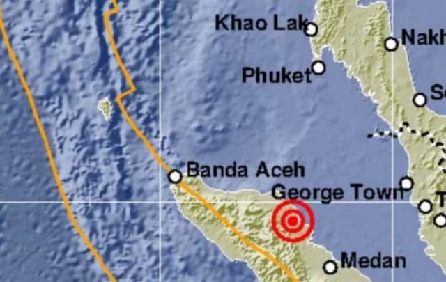 WhatsApp Image 2018-09-27 at 08.11.51 BMKG menyebutkan, gempa bumi berkekuatan 5,3 SR, Kamis (27/9/2018) sekira pukul 00: 51 WIB, mengguncang Kota Langsa dengan titik gempa 4.59 LU 97,85 BT (17 KM Barat Laut) Kota Langsa-Aceh dengan kedalaman 10 Km dan tidak berpotensi tsunami. (Foto/BMKG)