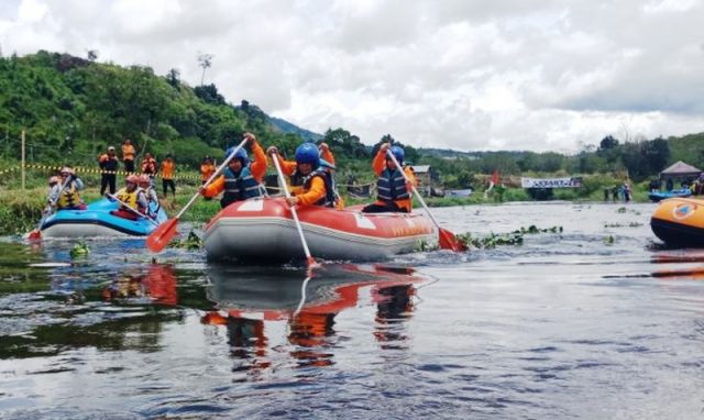 arung-` Salah satu event Arung Jeram di Sungai Peusangan, Takengon, untuk mengisi dan memeriahkan GAMIFest 2018. (Foto/Gito Rolis)