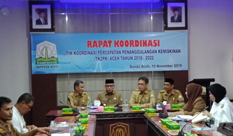 Plt Gubernur Aceh, Nova Iriansyah, dalam rapat kerja TKP2K Aceh yang berlangsung di kantor Bappeda Aceh. (Foto/Ist)