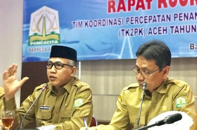 WhatsApp Image 2018-11-19 at 19.30.41 Plt Gubernur Nova Iriansyah didampingi Kepala Bappeda Aceh, Azhari Hasan di Banda Aceh, Senin (19/12/2018).(Foto/Ist)
