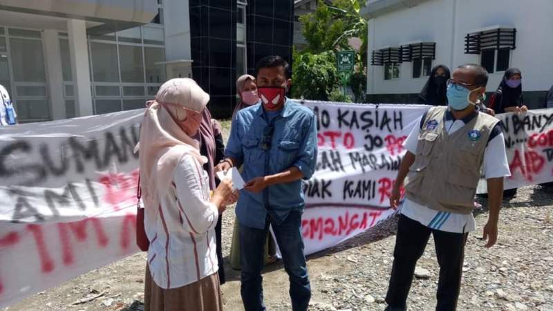 Anggota DPRK Aceh Selatan Demo Berikan Semangat kepada 