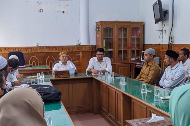 dprk_aceh_besar_guru_kontrak