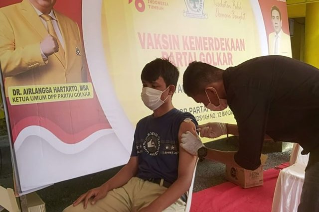 vaksinasi_golkar (1)
