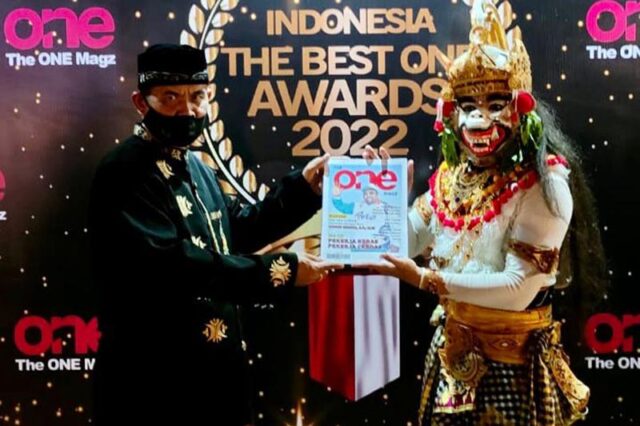 wali_kota_sabang_terima_penghargaan