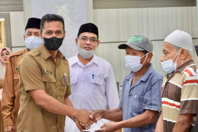 walkot_sabang_serah_zakat