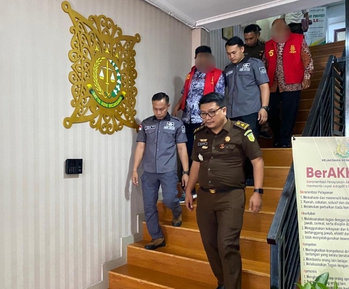 Kejari Sabang Tahan 2 Tersangka Kasus Korupsi Tpa Lhok Batee Waspada Aceh 2286
